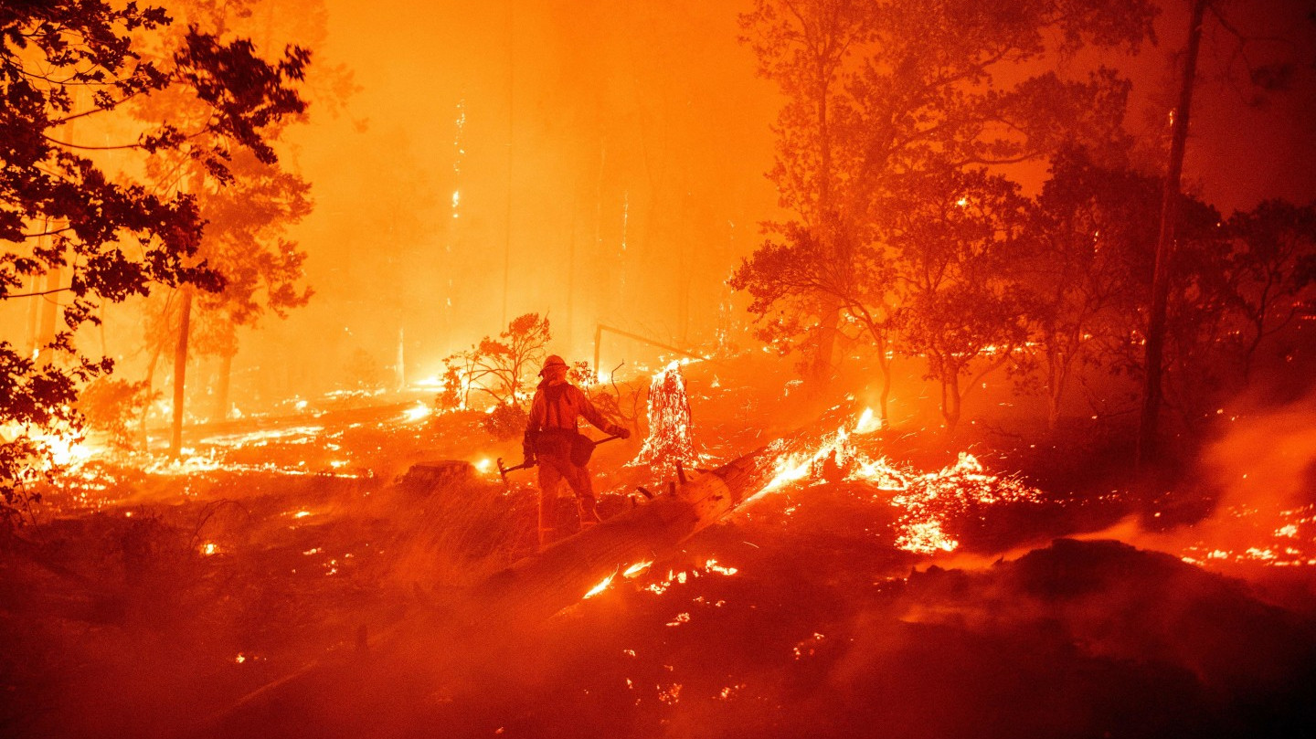 Голям пожар в Мармарис и жеги в Гърция