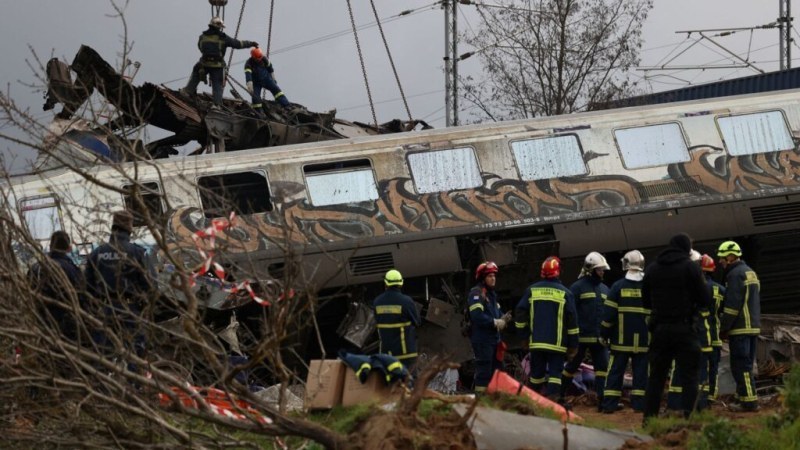 Началникът на гръцката полиция беше уволнен след железопътната катастрофа