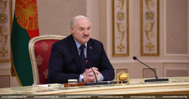 Президентът на Беларус си гарантира доживотен имунитет срещу разследване
