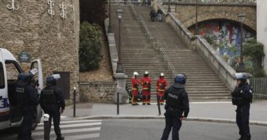 В Париж арестуваха атентатор с фалшиви експлозиви