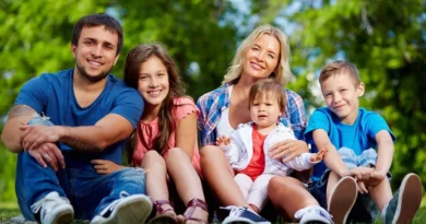 family with 3 children